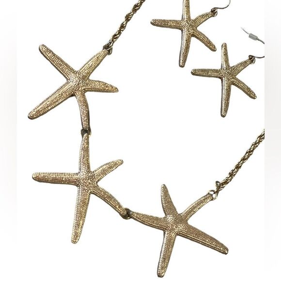 Nautical Starfish Gold Tone Statement Necklace and Earring Set - Picture 2 of 7